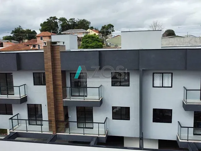 Sobrado com 150m² 3 quartos e 2 banheiros, à venda, no bairro Guaraituba em Colombo
