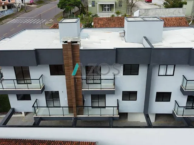 Sobrado com 150m² 3 quartos e 2 banheiros, à venda, no bairro Guaraituba em Colombo