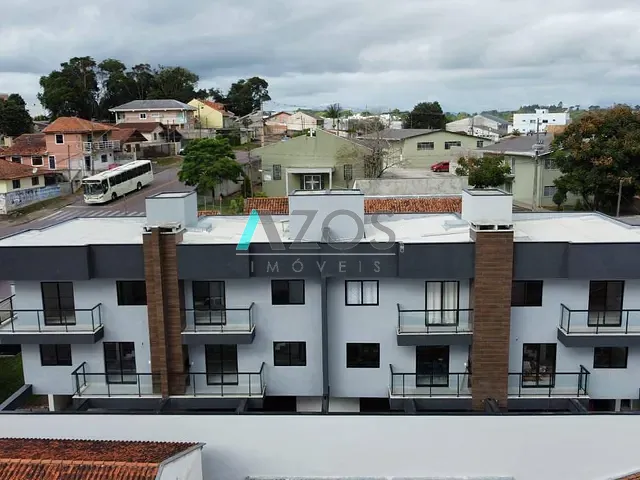 Sobrado com 150m² 3 quartos e 2 banheiros, à venda, no bairro Guaraituba em Colombo