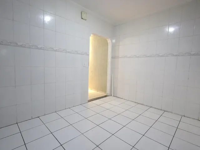 Sobrado 4 quartos e 2 banheiros, à venda ou para alugar, no bairro Vila Palmares em Santo André