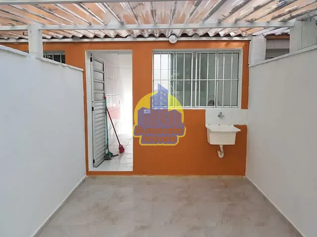 Sobrado com 75m² 2 quartos e 1 banheiro, à venda, no bairro Jardim São João em Jandira