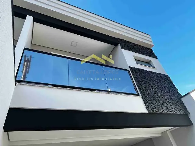 Sobrado 3 quartos e 1 banheiro, à venda, no bairro Vila Camilópolis em Santo André
