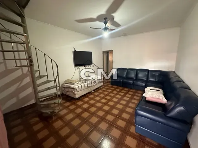 Sobrado com 200m² 6 quartos e 3 banheiros, à venda, no bairro Antônio Marincek em Ribeirão Preto