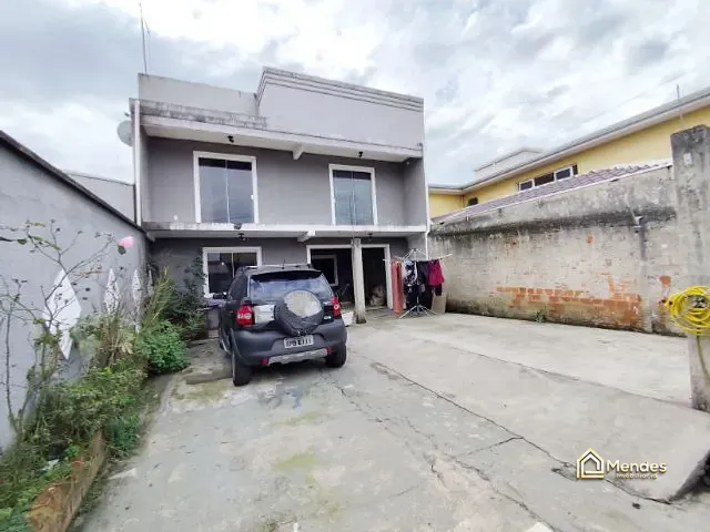 Sobrado com 186m² 2 quartos e 1 banheiro, à venda, no bairro Sítio Cercado em Curitiba