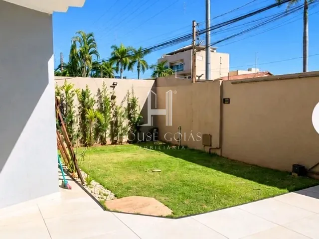 Sobrado com 261m² 5 quartos e 4 banheiros, à venda, no bairro Parque Anhanguera II em Goiânia