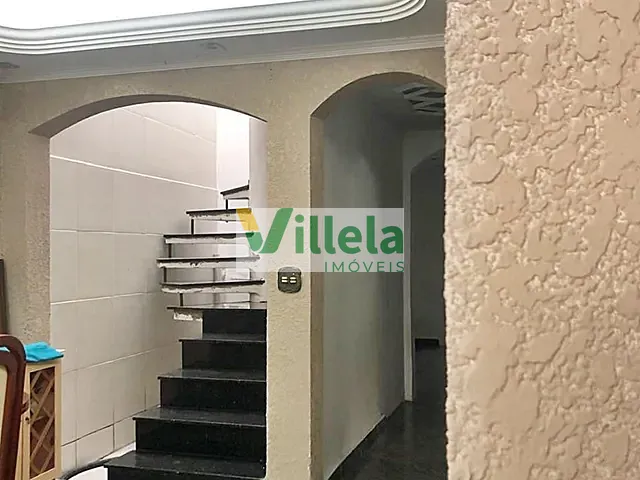 Sobrado com 515m² 3 quartos e 1 banheiro, à venda, no bairro Vila Acoreana em Poá