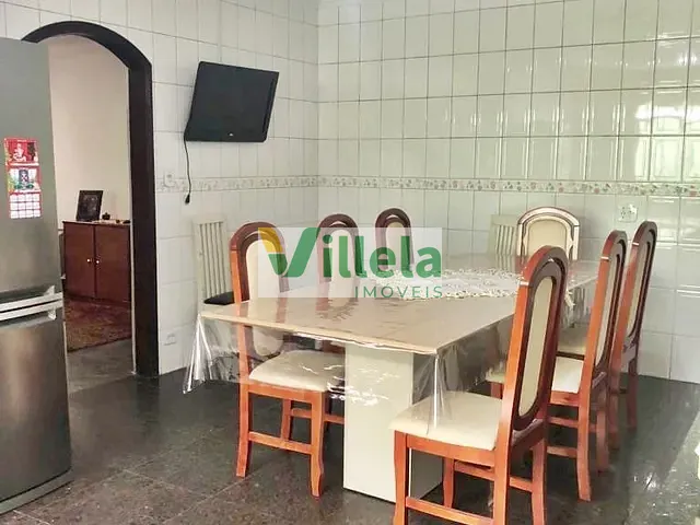 Sobrado com 515m² 3 quartos e 1 banheiro, à venda, no bairro Vila Acoreana em Poá