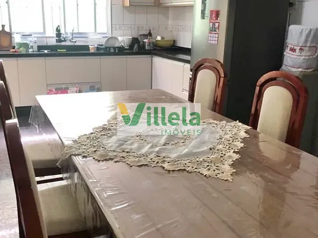 Sobrado com 515m² 3 quartos e 1 banheiro, à venda, no bairro Vila Acoreana em Poá