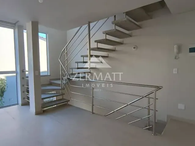Sobrado com 150m² 2 quartos e 3 banheiros, à venda, no bairro Água Verde em Blumenau