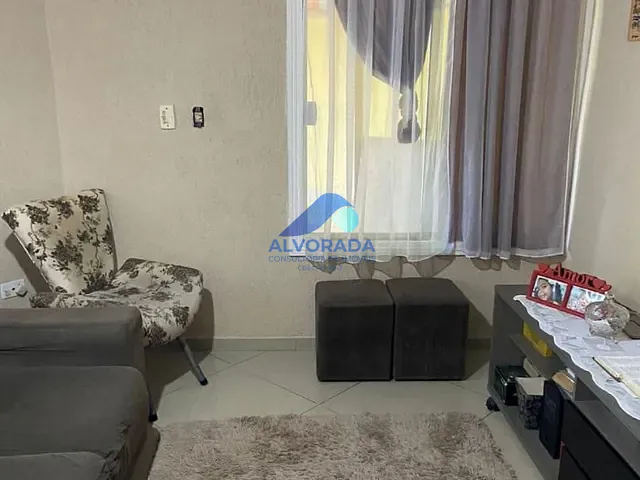 Sobrado com 127m² 2 quartos e 1 banheiro, à venda, no bairro Parque Interlagos em São José dos Campos