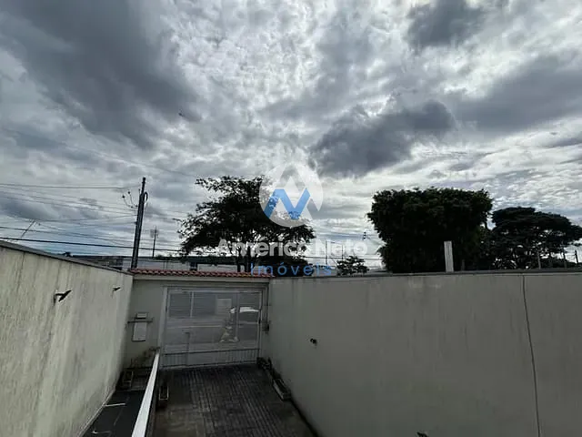 Sobrado com 125m² 4 quartos e 2 banheiros, à venda ou para alugar, no bairro Olímpico em São Caetano do Sul
