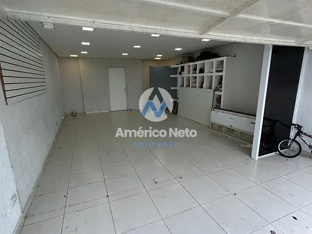 Sobrado com 125m² 4 quartos e 2 banheiros, à venda ou para alugar, no bairro Olímpico em São Caetano do Sul