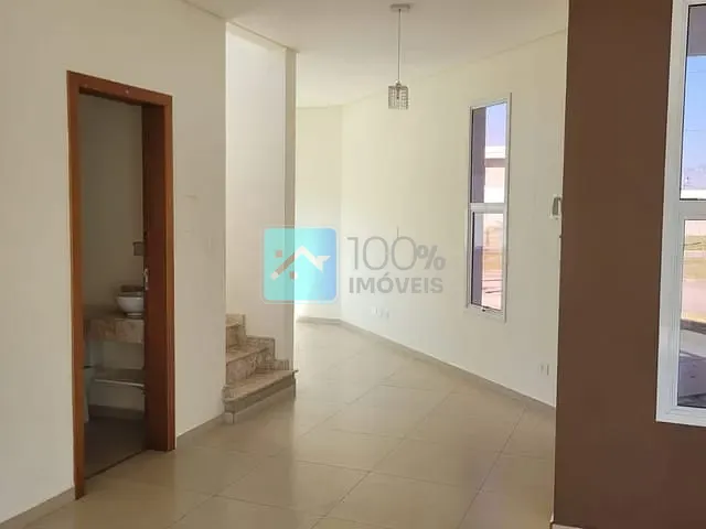 Sobrado com 245m² 3 quartos e 2 banheiros, à venda, no bairro Jardim Central Park em Não informado