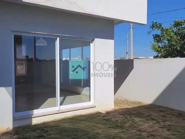 Sobrado com 245m² 3 quartos e 2 banheiros, à venda, no bairro Jardim Central Park em Não informado