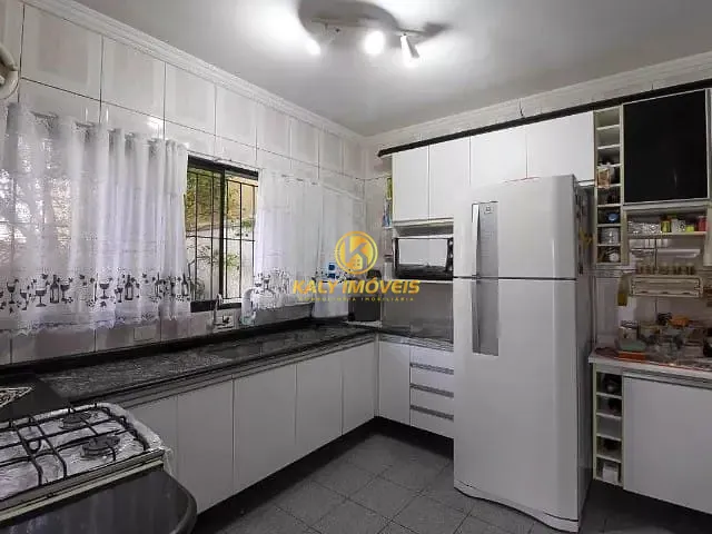 Sobrado com 226m² 3 quartos e 2 banheiros, à venda, no bairro Vila Alpina em São Paulo