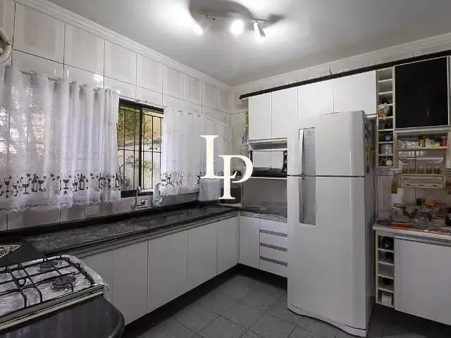 Sobrado com 226m² 3 quartos e 2 banheiros, à venda, no bairro Vila Alpina em São Paulo