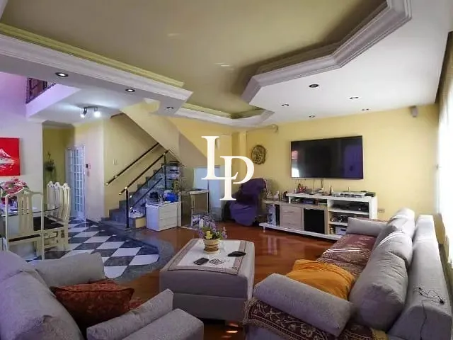Sobrado com 226m² 3 quartos e 2 banheiros, à venda, no bairro Vila Alpina em São Paulo