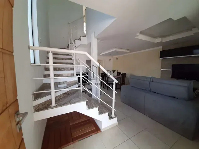 Sobrado com 188m² 3 quartos e 3 banheiros, à venda, no bairro Vila Suissa em Mogi das Cruzes