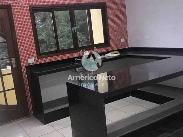 Sobrado com 500m² 4 quartos e 3 banheiros, à venda, no bairro Cerâmica em São Caetano do Sul