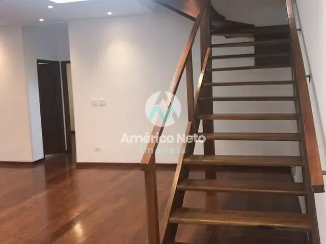 Sobrado com 500m² 4 quartos e 3 banheiros, à venda, no bairro Cerâmica em São Caetano do Sul
