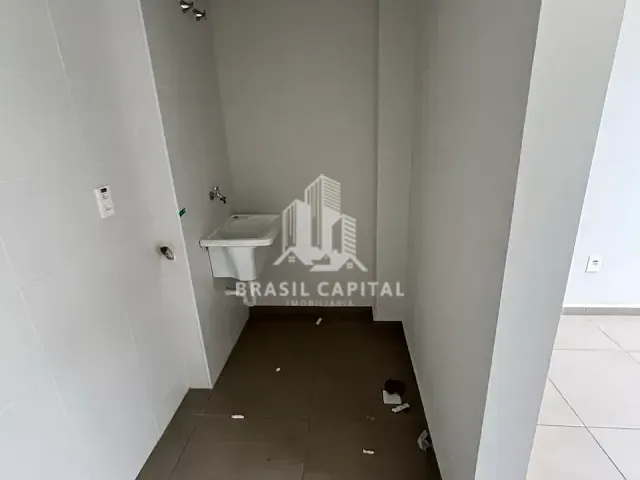 Sobrado 3 quartos e 2 banheiros, para alugar, no bairro Chácaras Residenciais Santa Maria em Votorantim