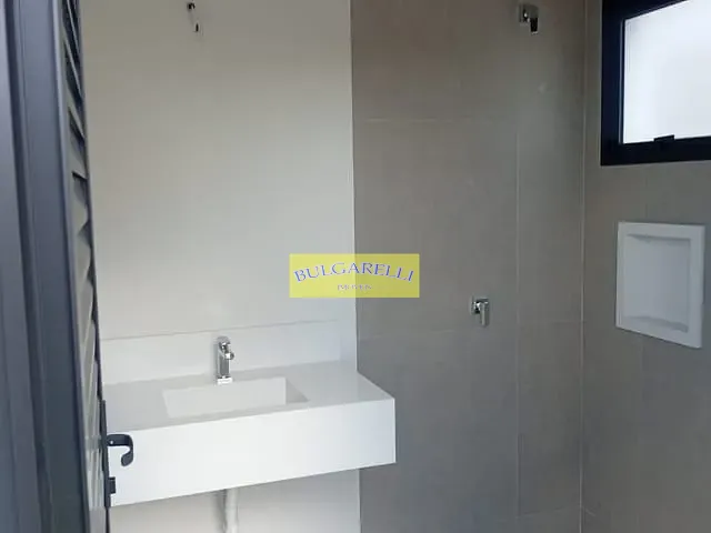 Sobrado com 270m² 3 quartos e 4 banheiros, à venda, no bairro Loteamento Terras de Genova em Jundiaí