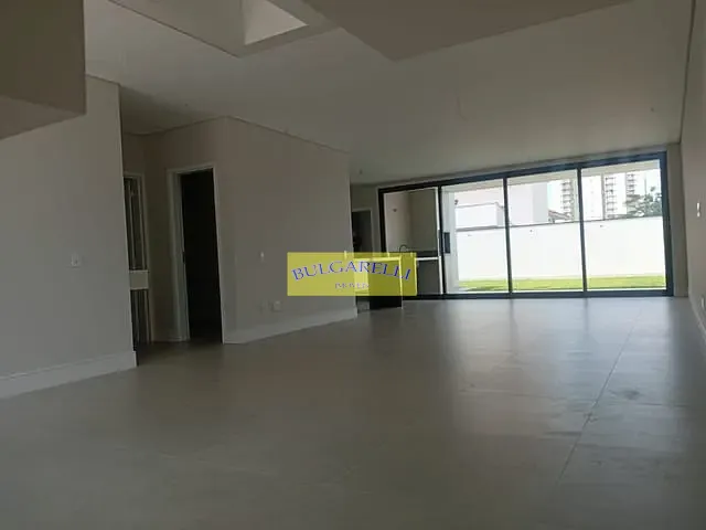 Sobrado com 270m² 3 quartos e 4 banheiros, à venda, no bairro Loteamento Terras de Genova em Jundiaí