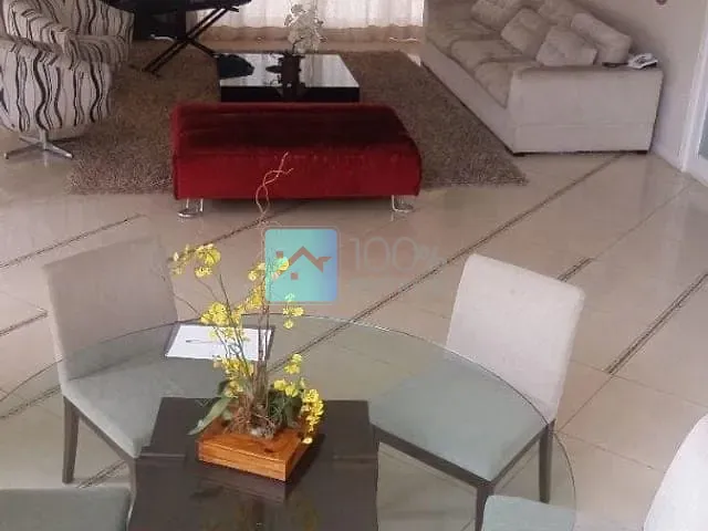 Sobrado com 800m² 5 quartos e 5 banheiros, à venda, no bairro Parque Residencial Aquarius em São José dos Campos