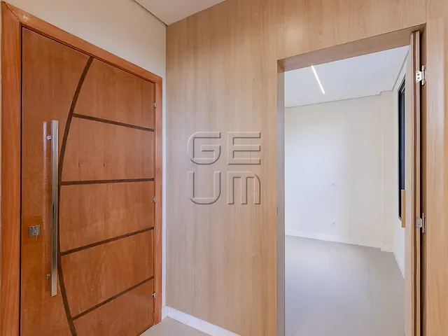 Sobrado com 259m² 3 quartos e 4 banheiros, à venda, no bairro Parque Tauá em Londrina