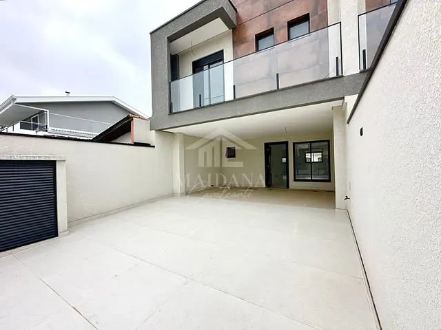 Sobrado com 237m² 3 quartos e 3 banheiros, à venda, no bairro Aristocrata em São José dos Pinhais