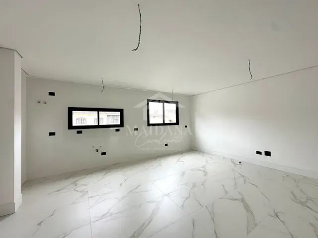 Sobrado com 237m² 3 quartos e 3 banheiros, à venda, no bairro Aristocrata em São José dos Pinhais