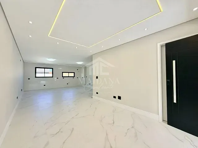 Sobrado com 237m² 3 quartos e 3 banheiros, à venda, no bairro Aristocrata em São José dos Pinhais