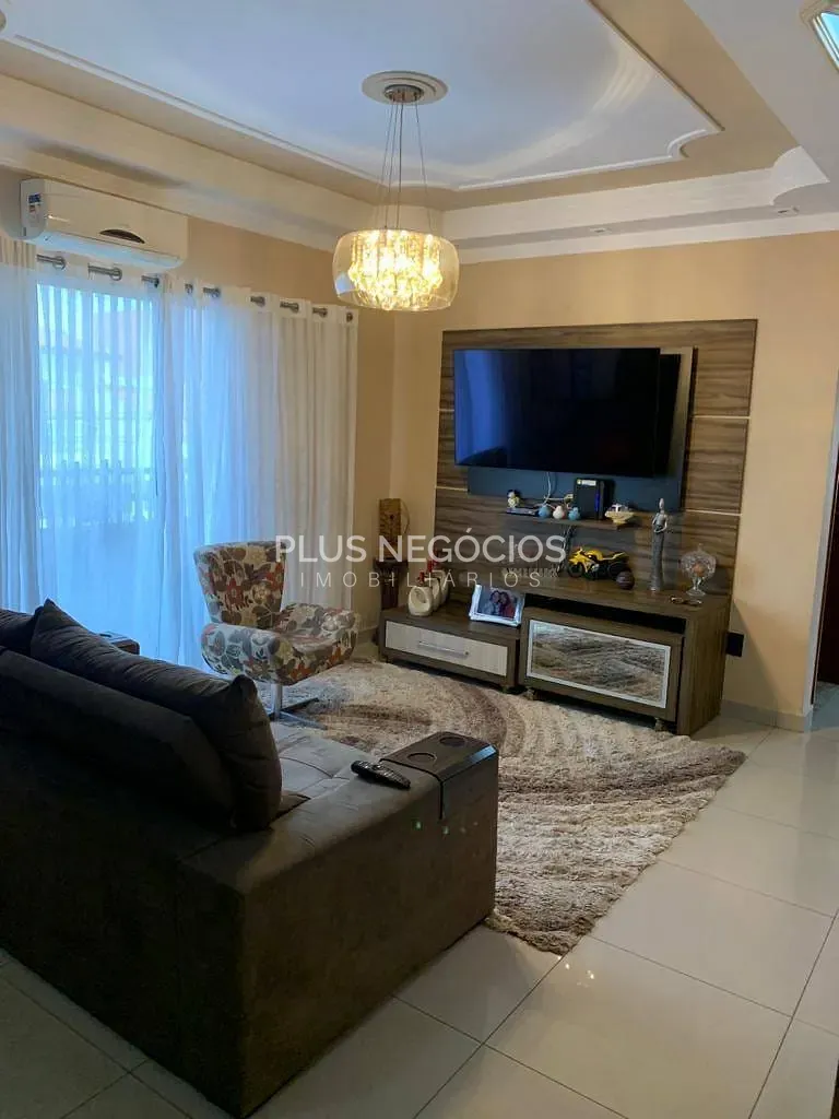 Sobrado, 3 quartos, 207 m² - Foto 1
