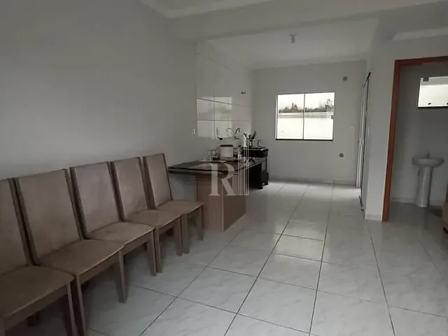 Sobrado 2 quartos e 2 banheiros, à venda, no bairro Areias em Tijucas