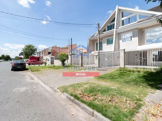 Sobrado com 182m² 4 quartos e 3 banheiros, à venda, no bairro Cajuru em Curitiba