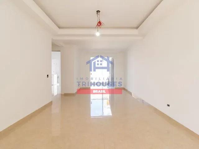 Sobrado com 182m² 4 quartos e 3 banheiros, à venda, no bairro Cajuru em Curitiba