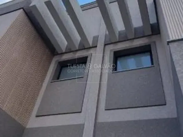Sobrado com 105m² 3 quartos e 3 banheiros, à venda, no bairro Boqueirão em Curitiba