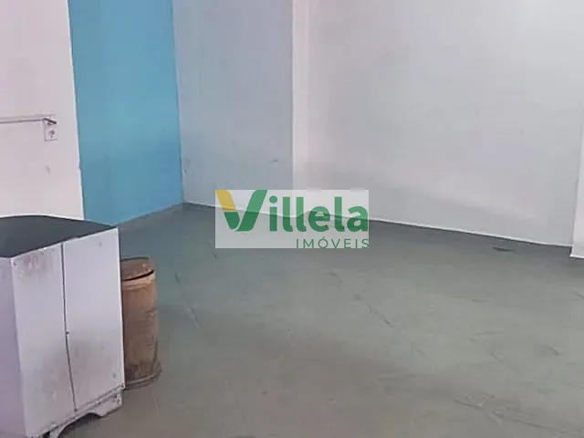 Sobrado com 214m² 4 quartos e 2 banheiros, à venda, no bairro Vila Perreli em Poá