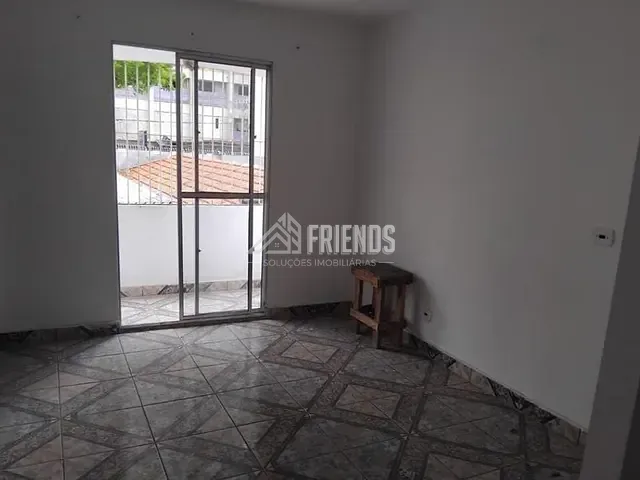 Sobrado com 240m² 4 quartos e 3 banheiros, à venda ou para alugar, no bairro Vila Azevedo em São Paulo