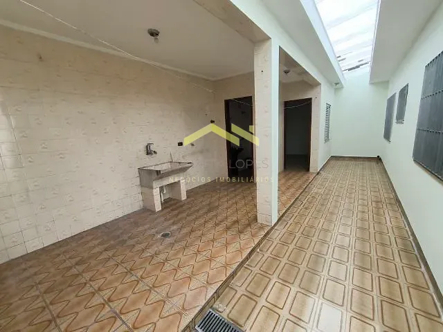 Sobrado 3 quartos e 2 banheiros, para alugar, no bairro Bangú em Santo André