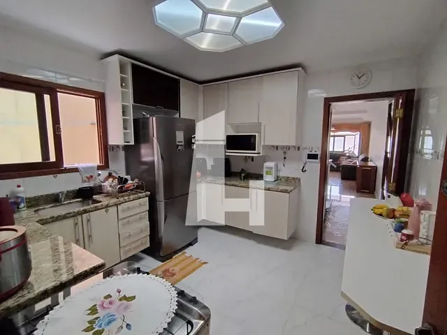 Sobrado com 125m² 3 quartos e 4 banheiros, à venda, no bairro Vila Maranduba em Guarulhos