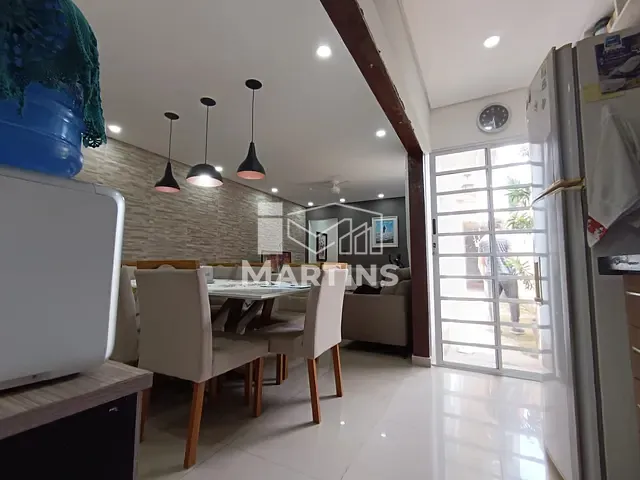 Sobrado 3 quartos e 2 banheiros, à venda, no bairro Jardim Mitsutani em São Paulo
