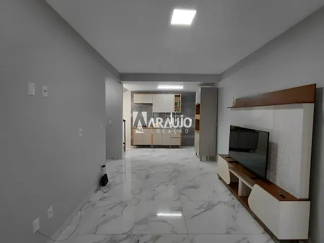 Sobrado 2 quartos e 1 banheiro, para alugar, no bairro Gravatá em Navegantes