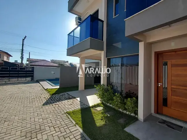 Sobrado 2 quartos e 1 banheiro, para alugar, no bairro Gravatá em Navegantes