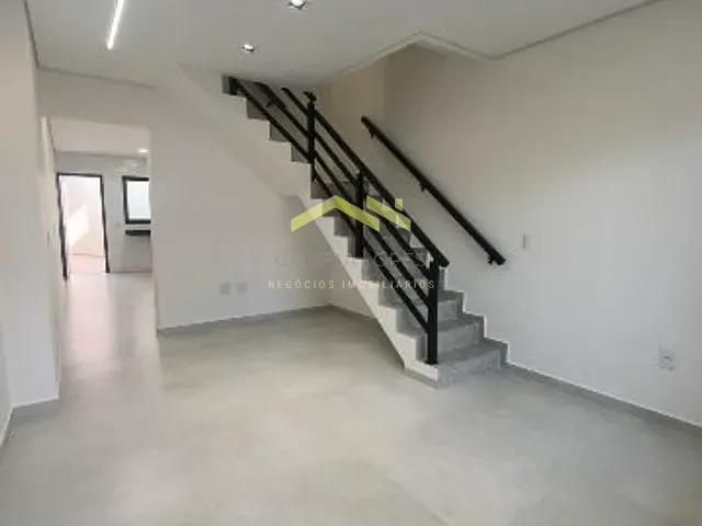 Sobrado 2 quartos e 1 banheiro, à venda, no bairro Parque Oratório em Santo André