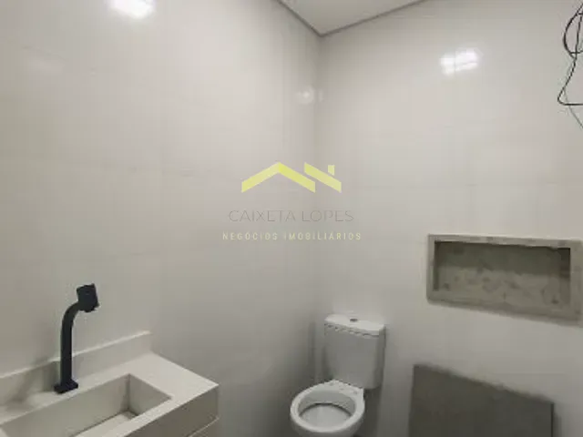 Sobrado 2 quartos e 1 banheiro, à venda, no bairro Parque Oratório em Santo André