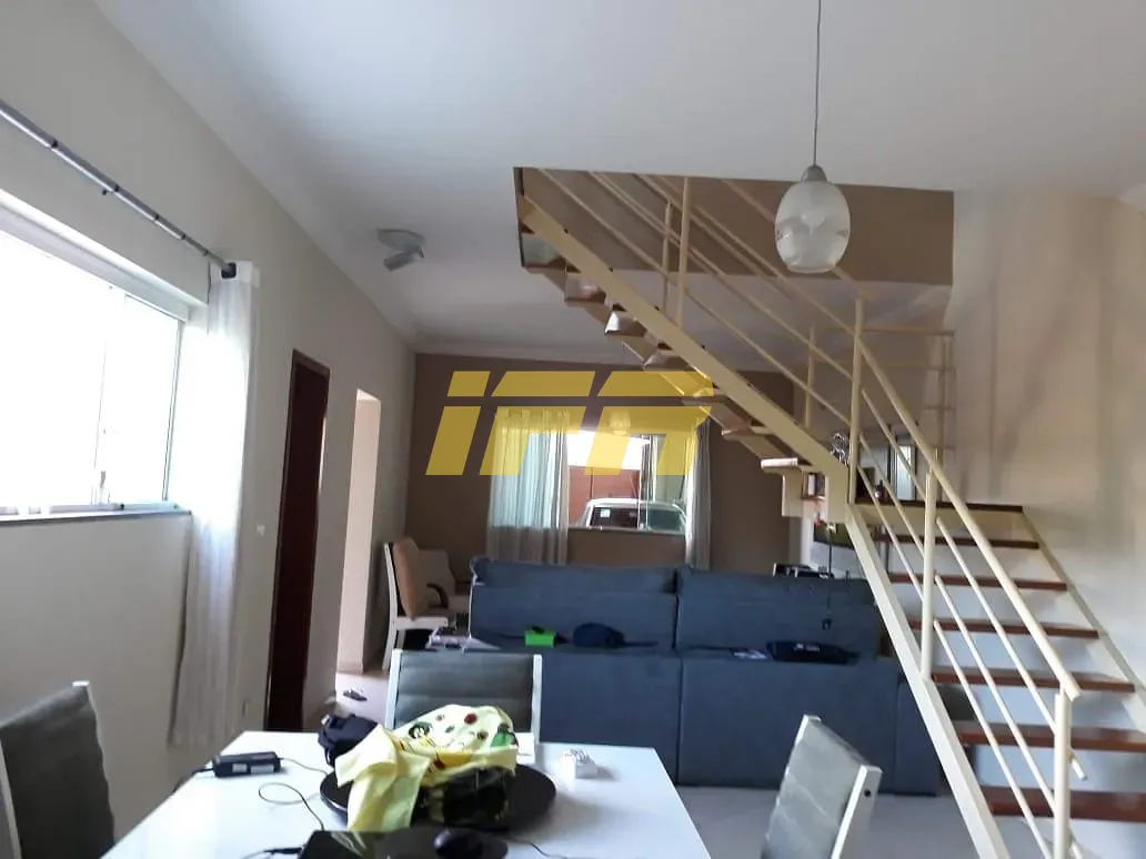 Sobrado, 2 quartos, 139 m² - Foto 1