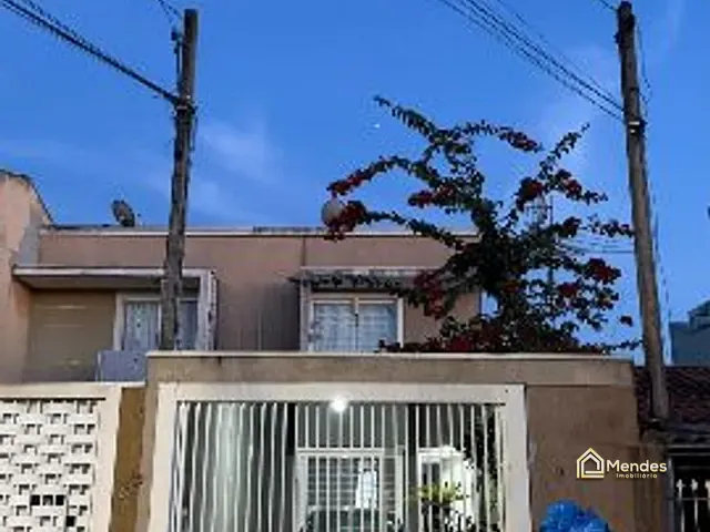Sobrado com 80m² 2 quartos e 1 banheiro, à venda, no bairro Sítio Cercado em Curitiba