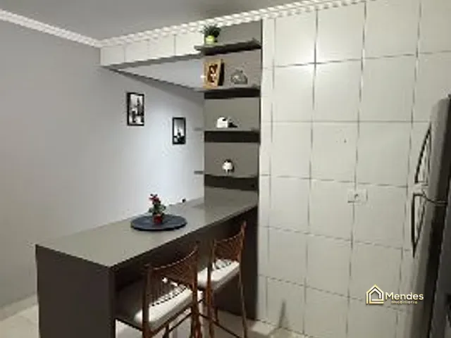Sobrado com 80m² 2 quartos e 1 banheiro, à venda, no bairro Sítio Cercado em Curitiba