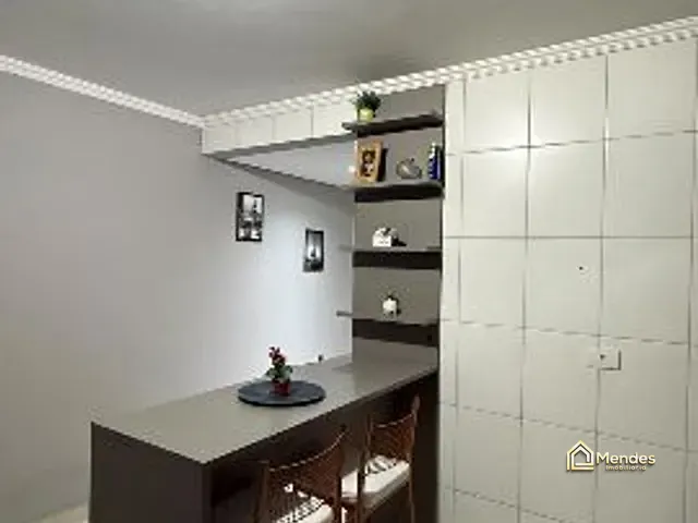Sobrado com 80m² 2 quartos e 1 banheiro, à venda, no bairro Sítio Cercado em Curitiba